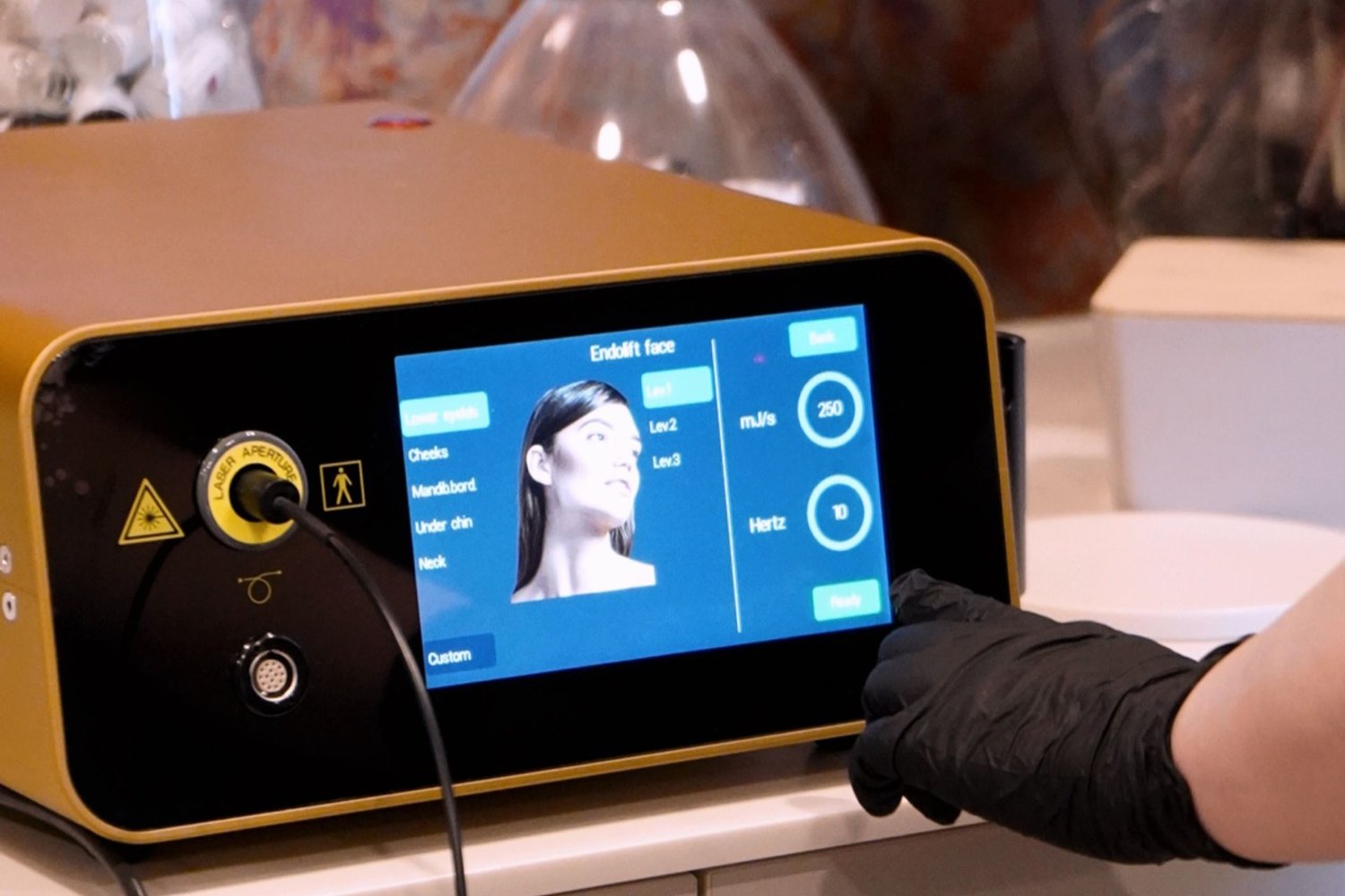 Endolift® Gerät in Düsseldorf – Laser-Lifting bei I.ME.MINE Dr. medic Hutuleac